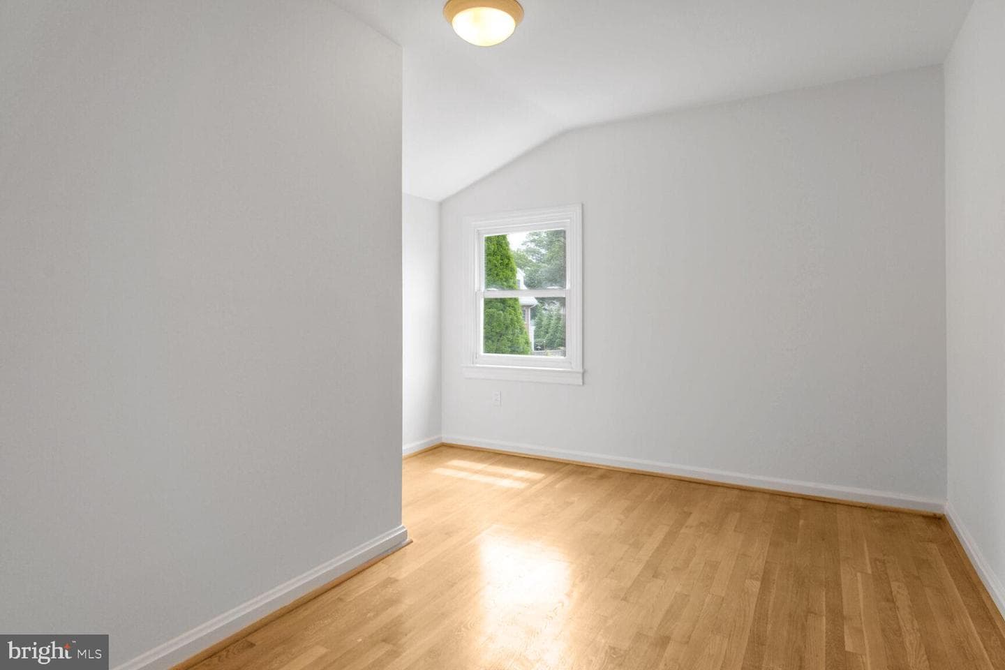 519 N Florida Street photo 37