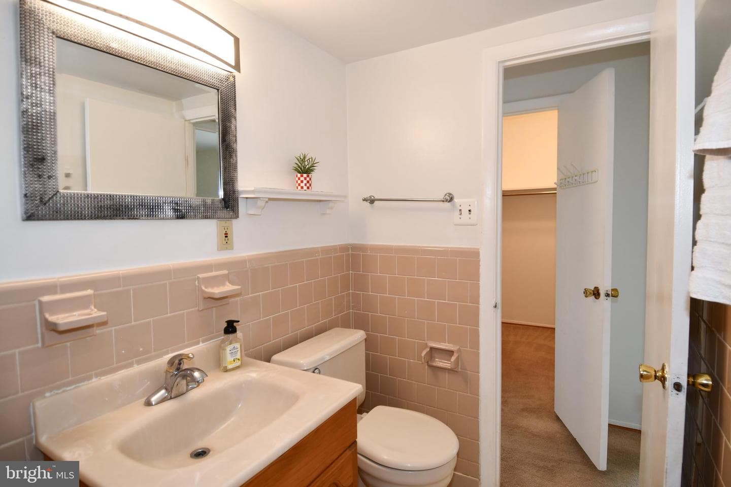 1519 S George Mason Drive #10 photo 14