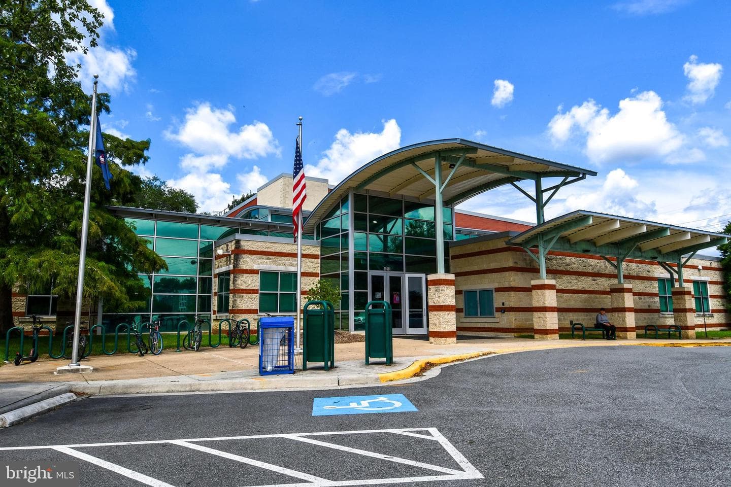 1519 S George Mason Drive #10 photo 34