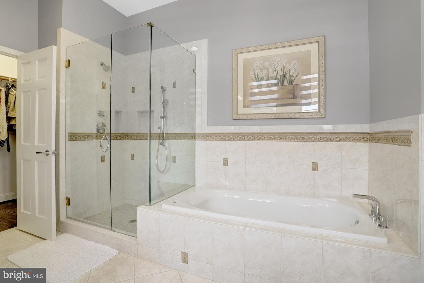 2939 N Sycamore Street photo 38