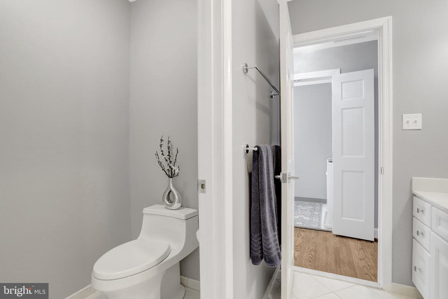 2939 N Sycamore Street photo 55