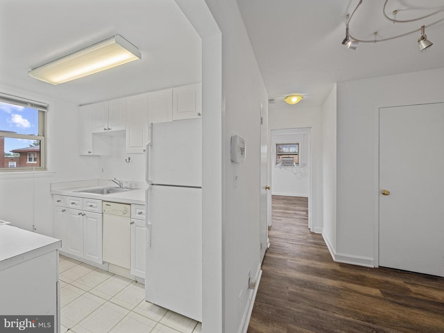 2030 N Woodrow Street #11 photo 25