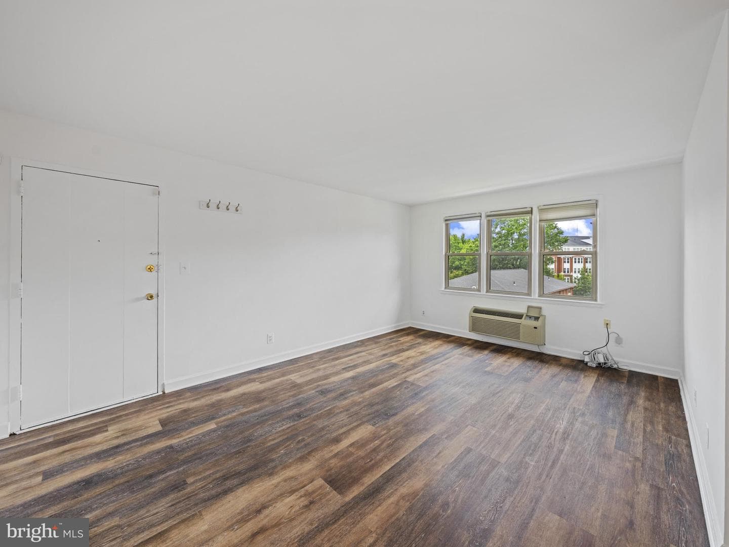 2030 N Woodrow Street #11 photo 3