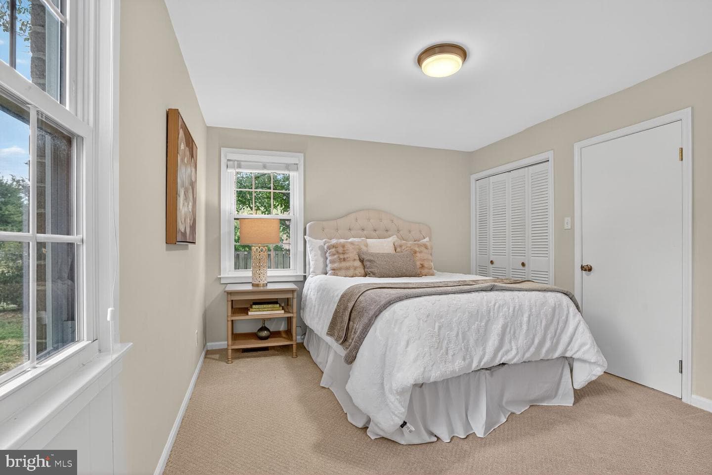 313 N Granada Street photo 14
