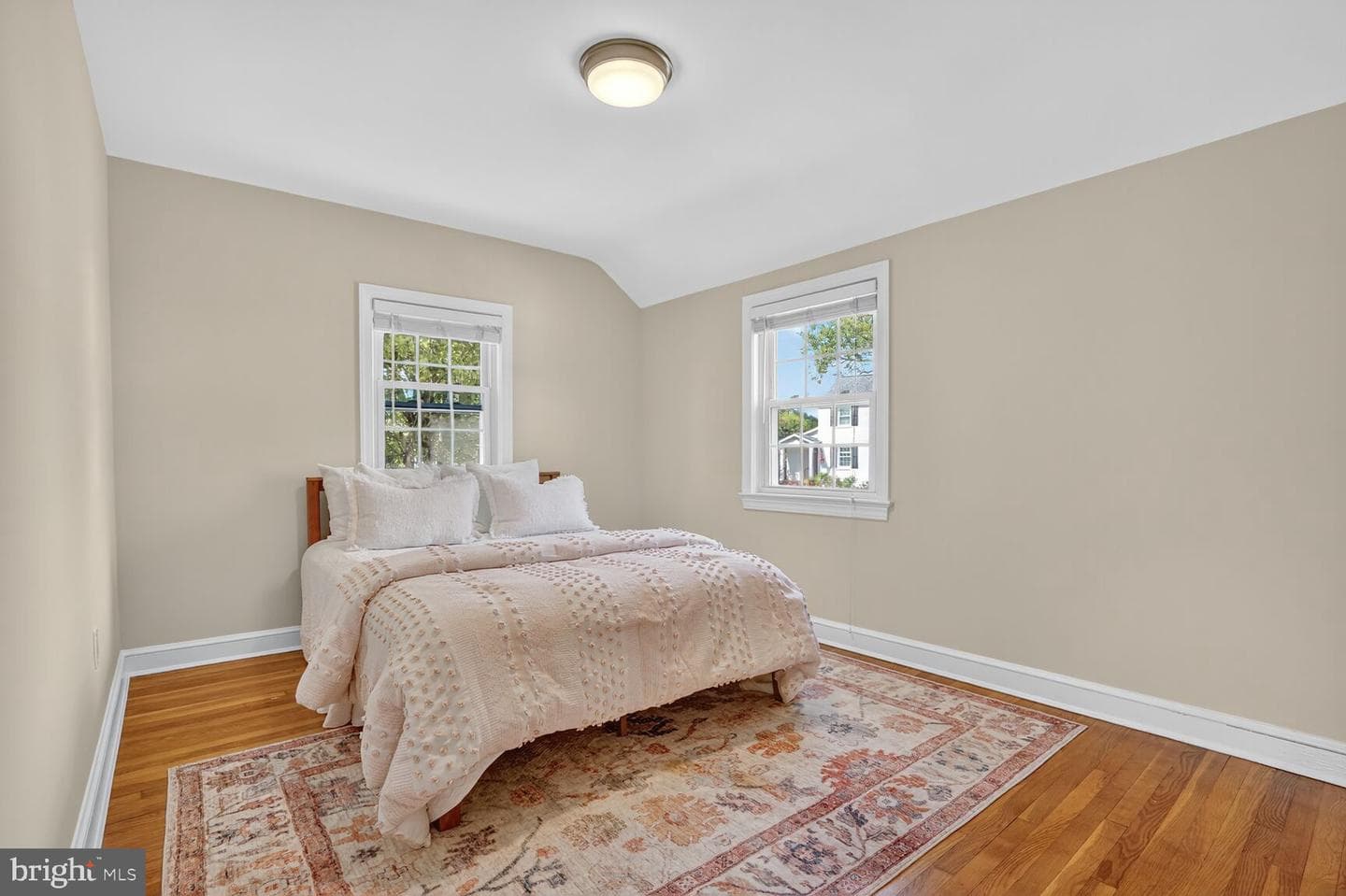 313 N Granada Street photo 18