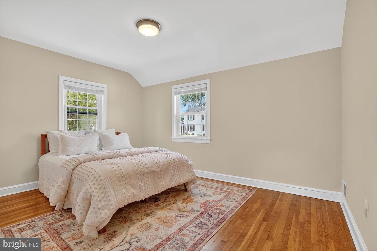 313 N Granada Street photo 19