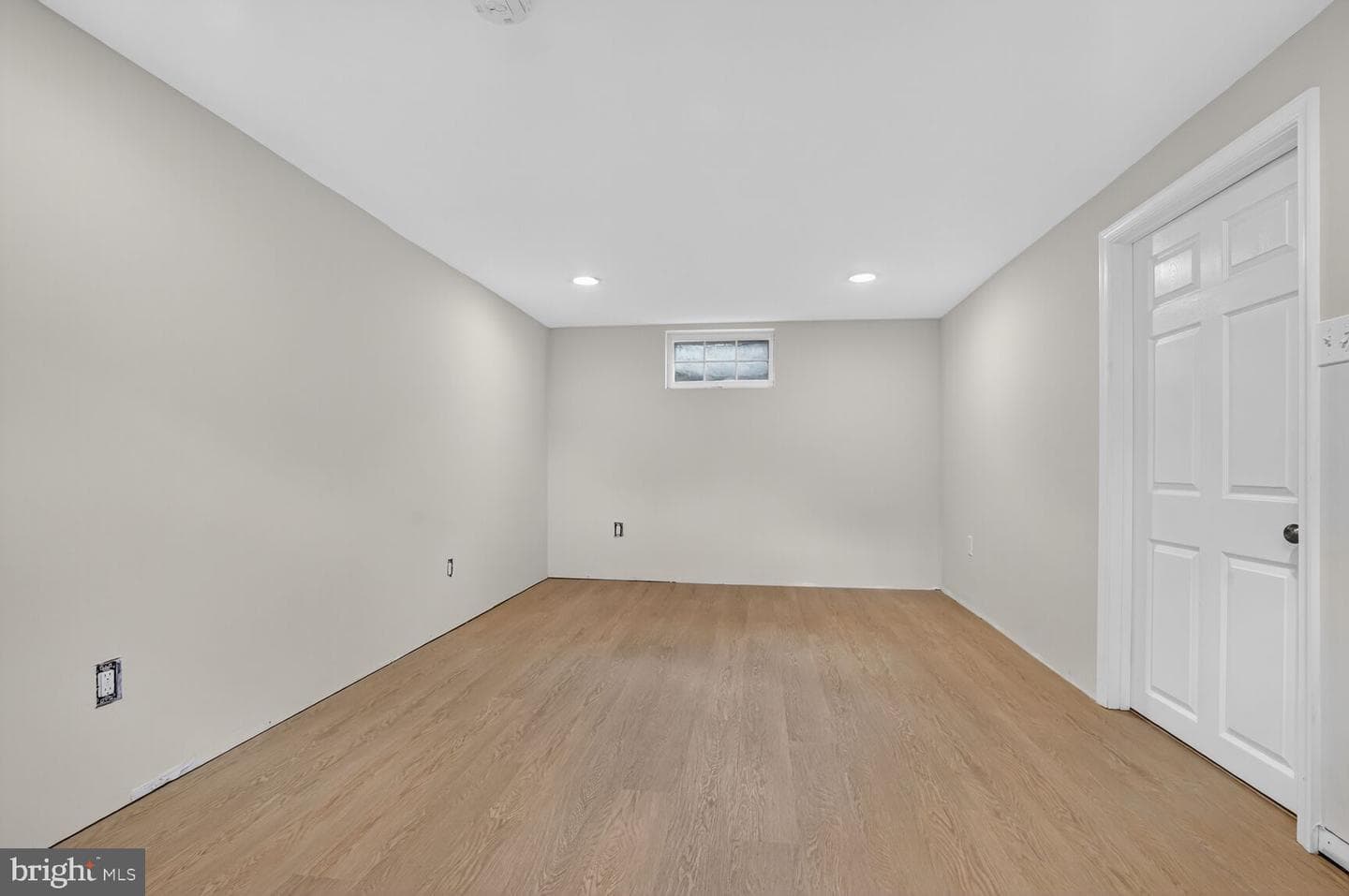 313 N Granada Street photo 23
