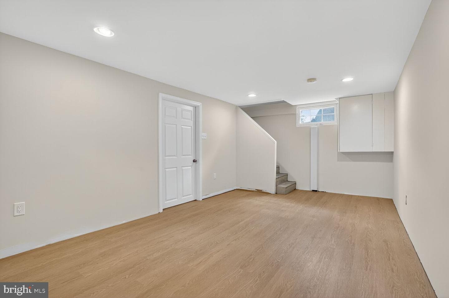 313 N Granada Street photo 24