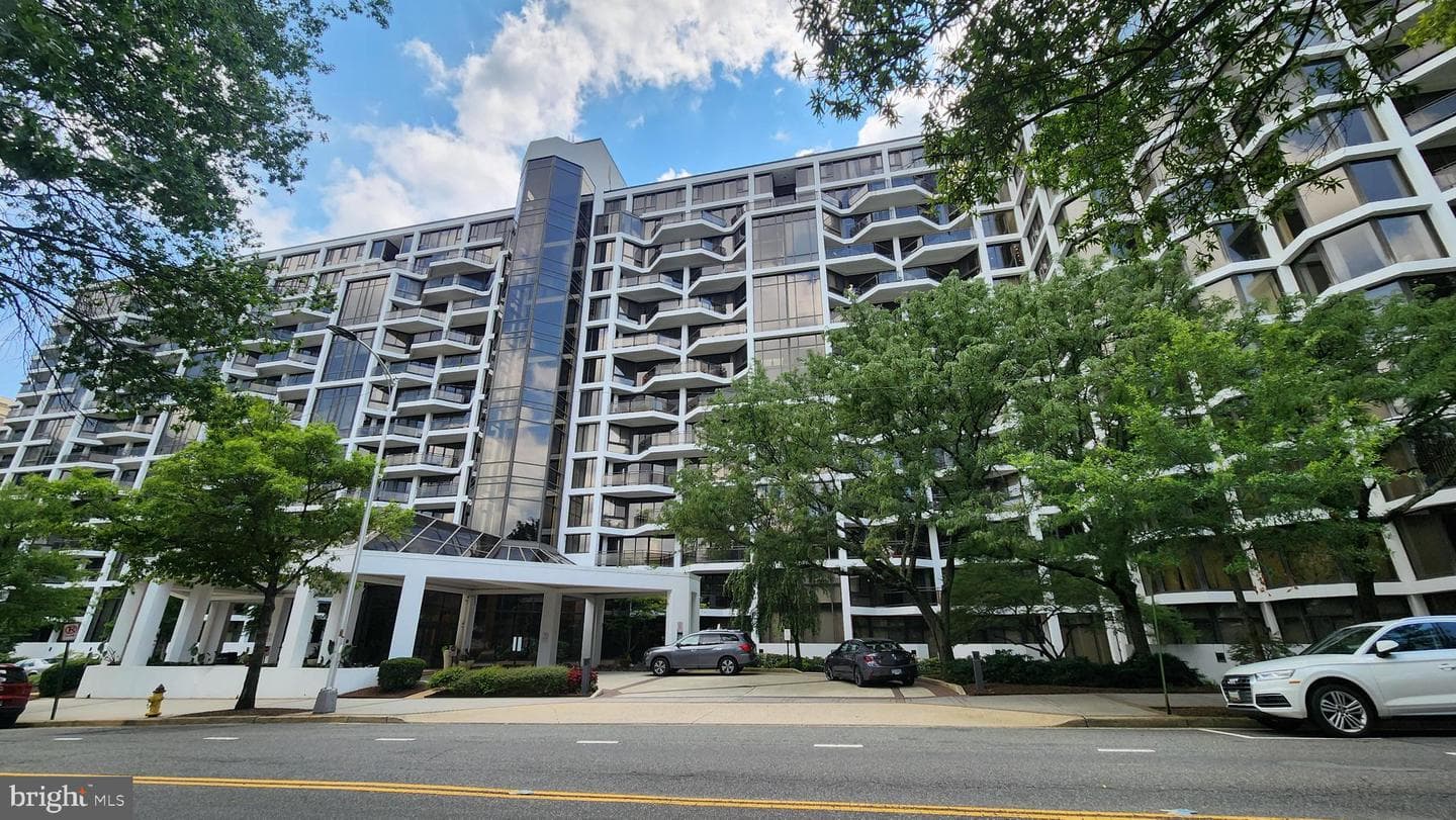 1530 Key Boulevard #221 photo 1