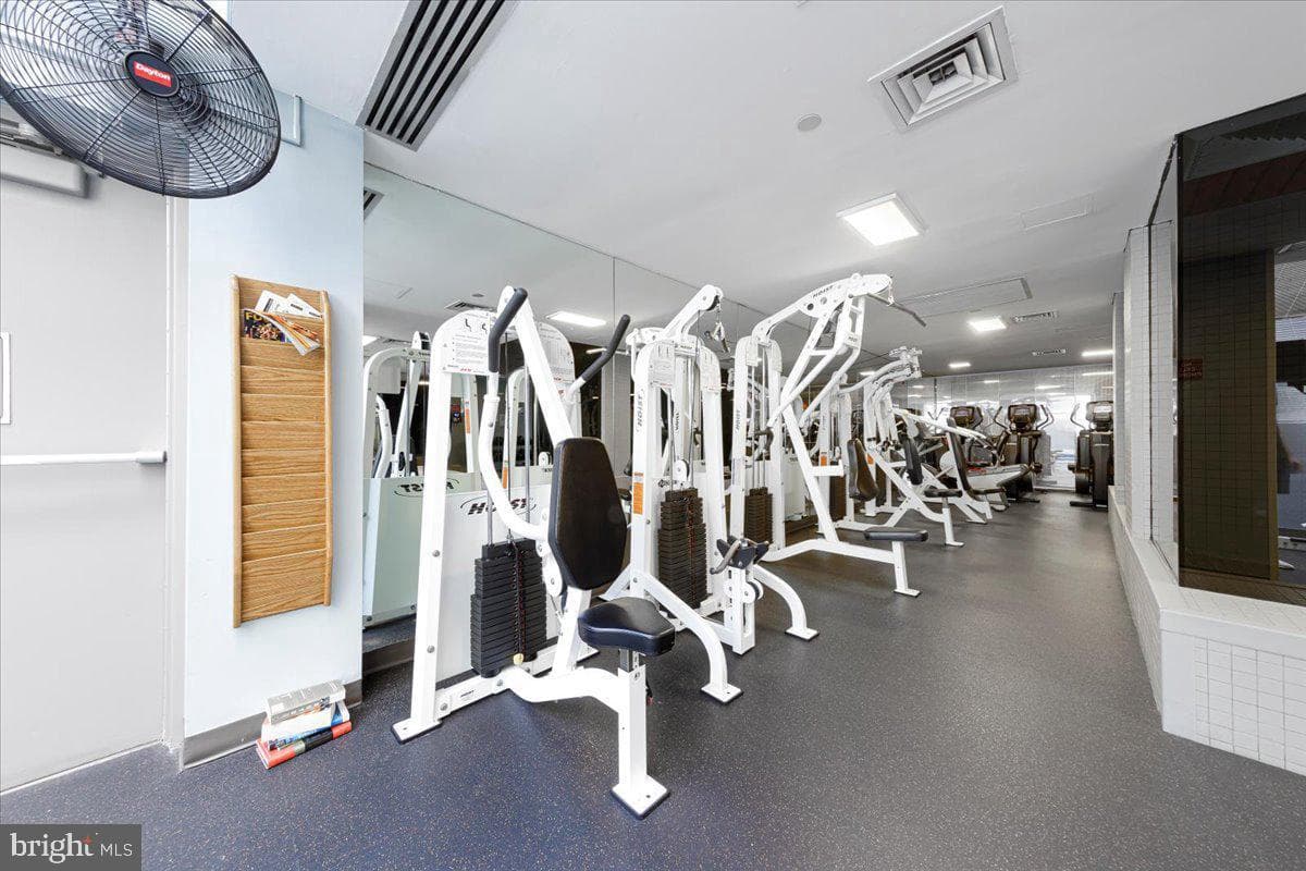 1530 Key Boulevard #221 photo 24