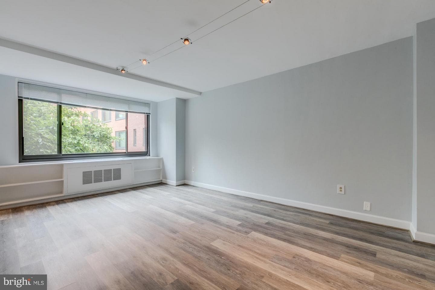 1021 Arlington Boulevard #647 photo 9