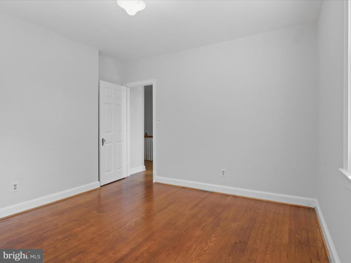 2323 N Burlington Street photo 25