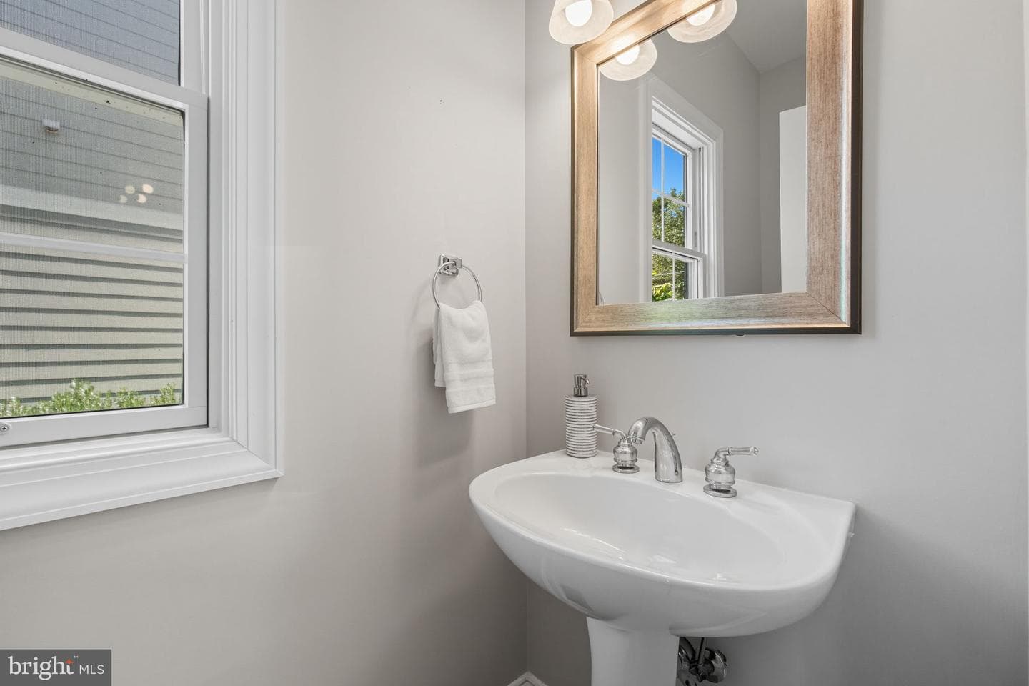 5716 5th Street N photo 10