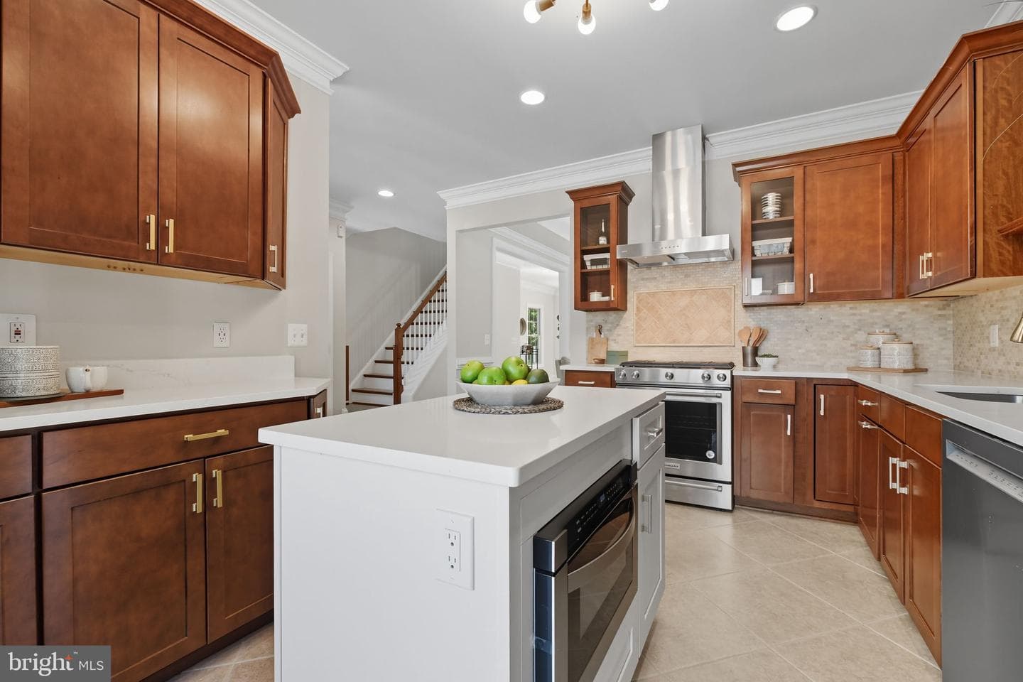 5716 5th Street N photo 8