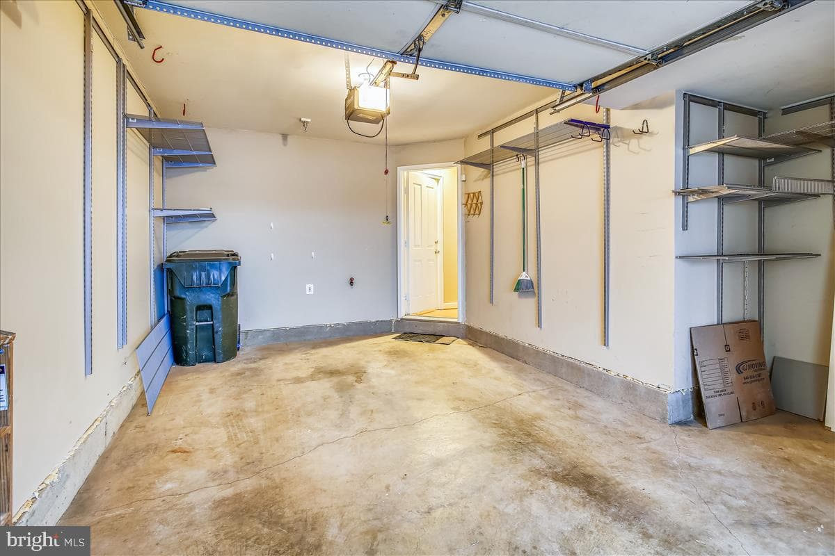 1304 N Danville Street photo 23