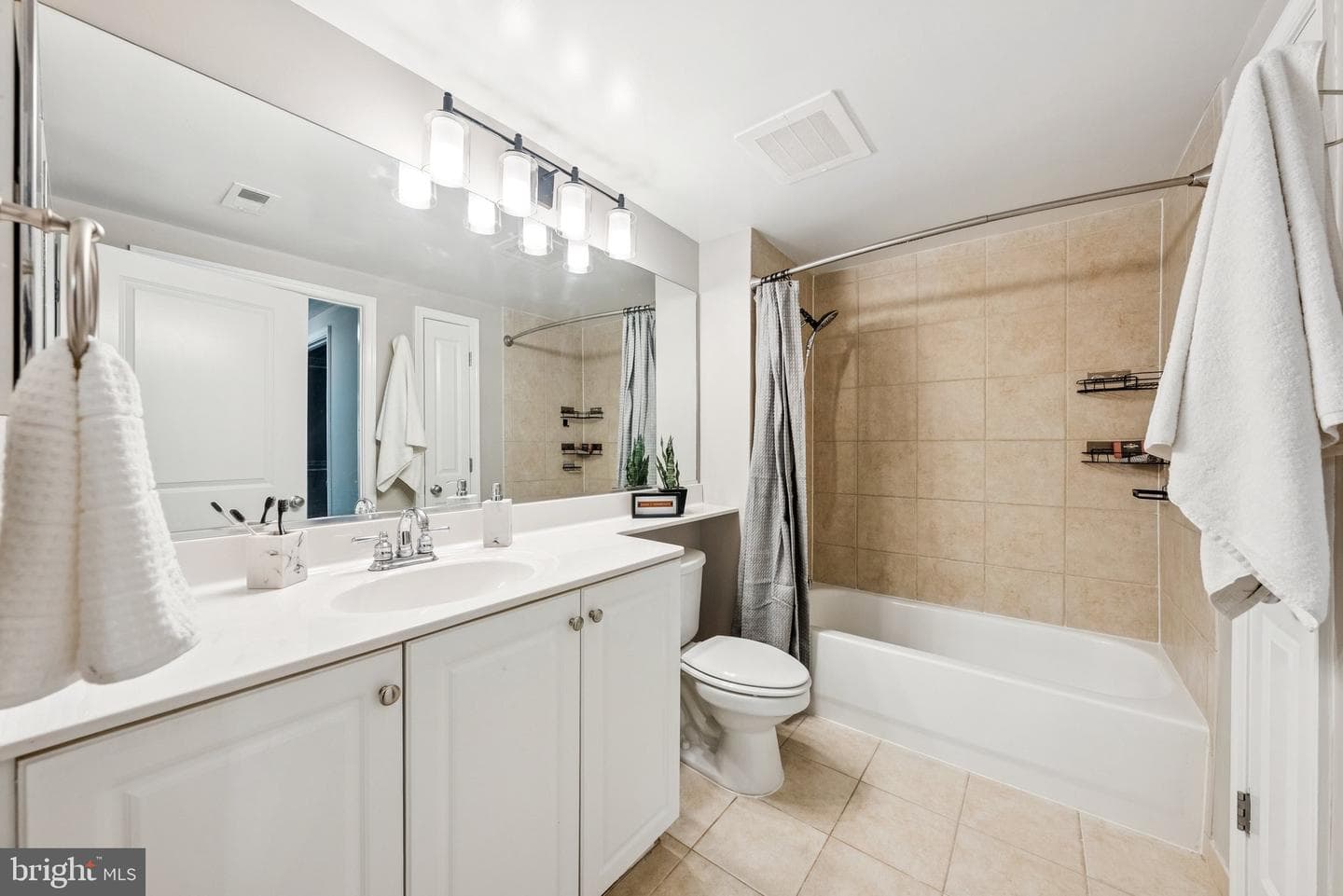 851 N Glebe Road #415 photo 17