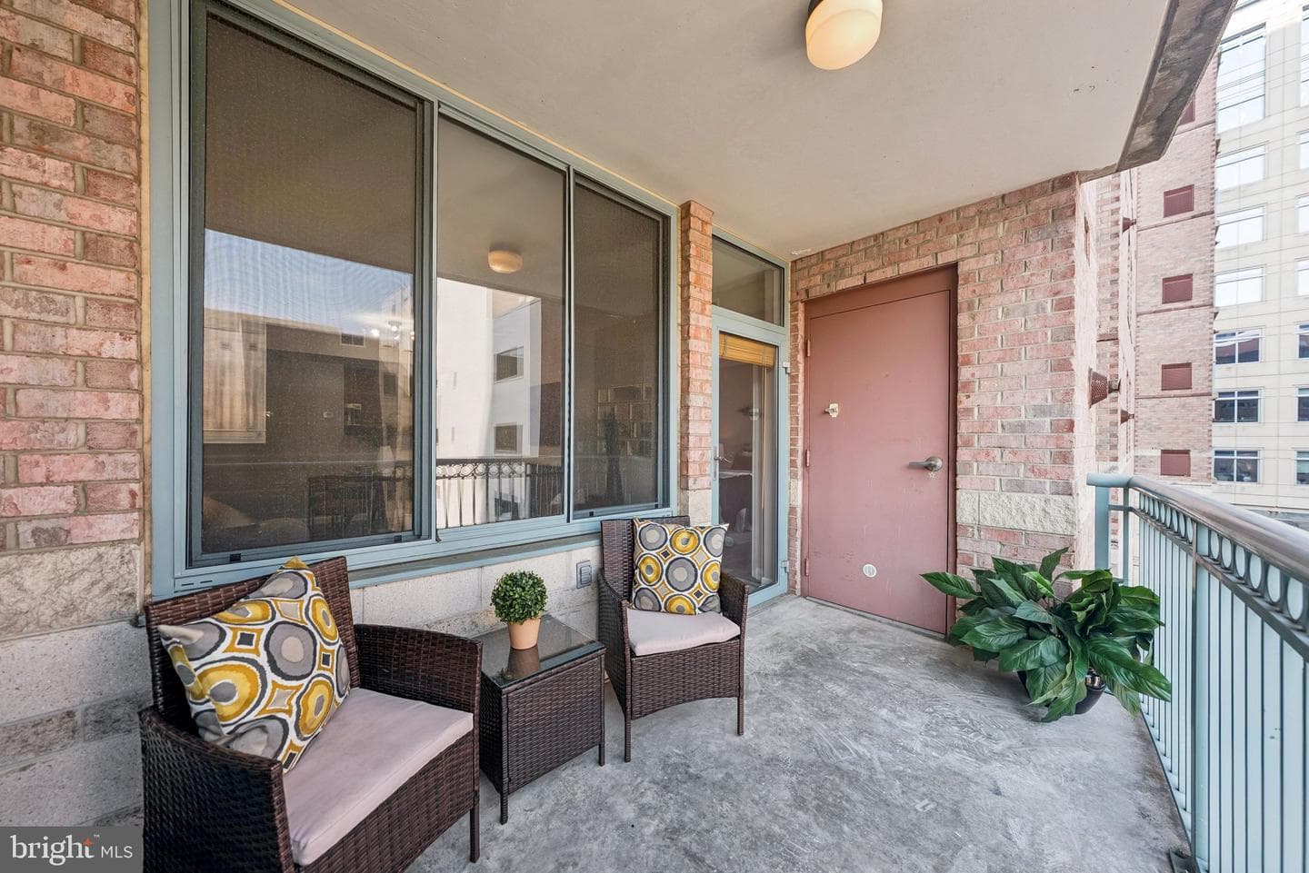 851 N Glebe Road #415 photo 21