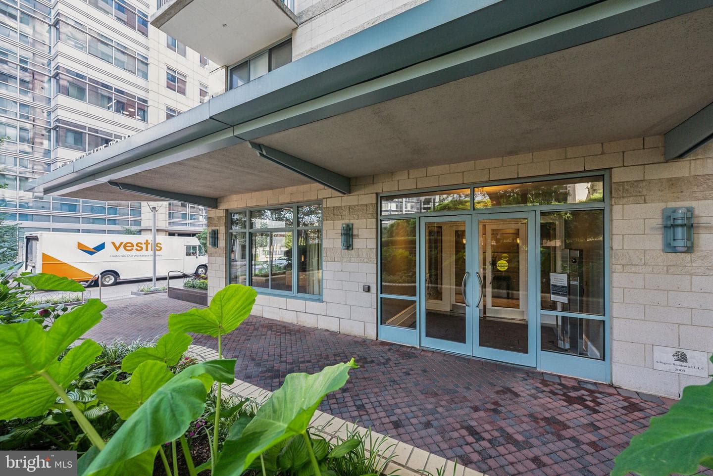 851 N Glebe Road #415 photo 34