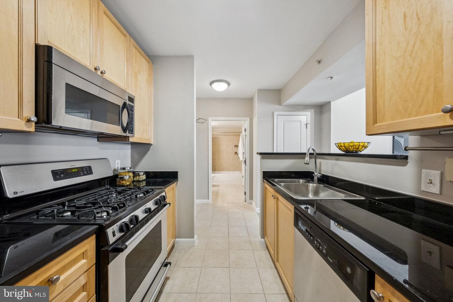 851 N Glebe Road #415 photo 8