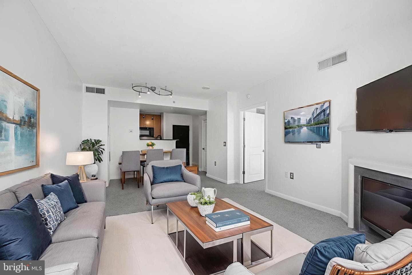851 N Glebe Road #1608 photo 7