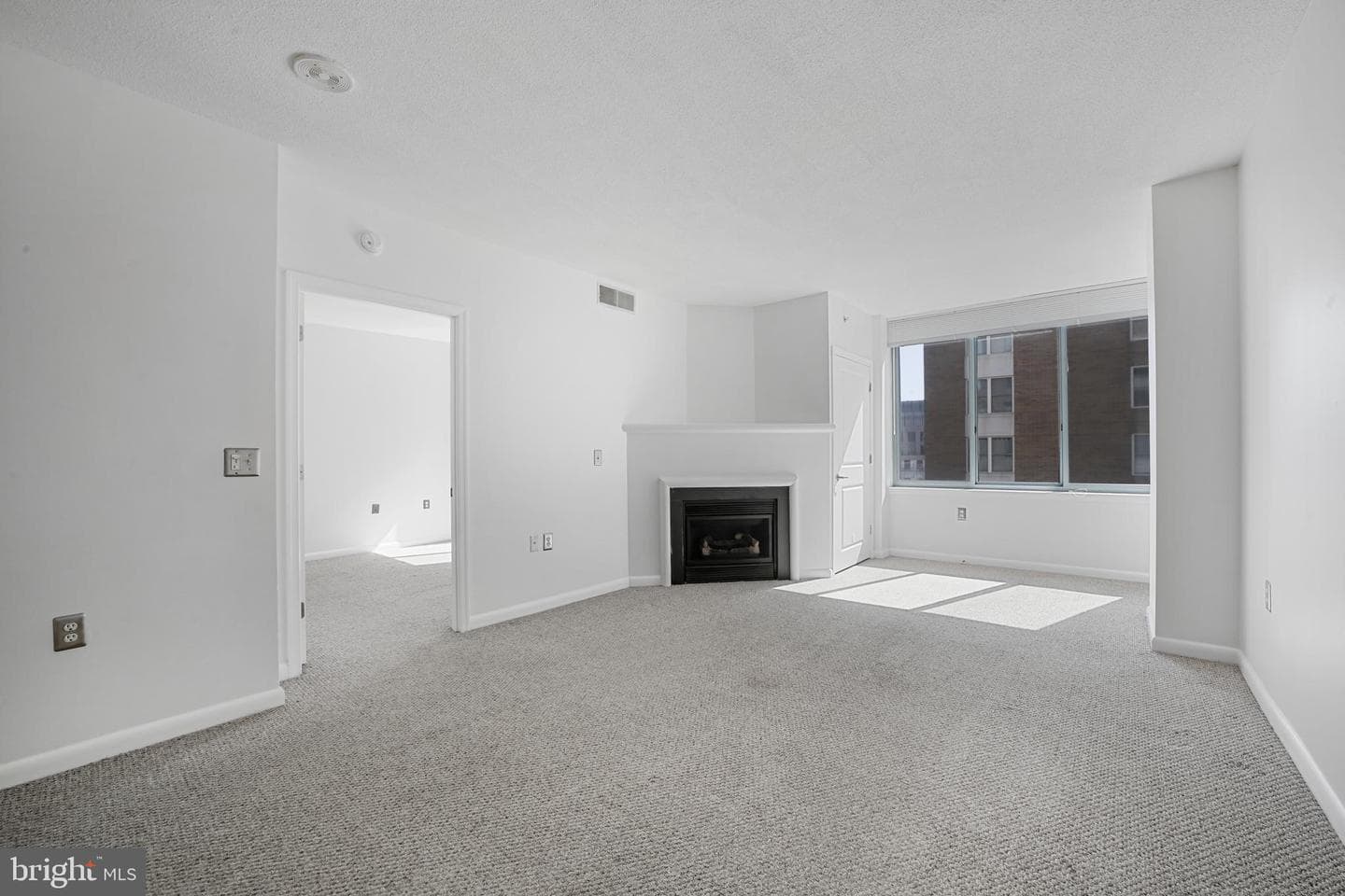 851 N Glebe Road #1608 photo 8