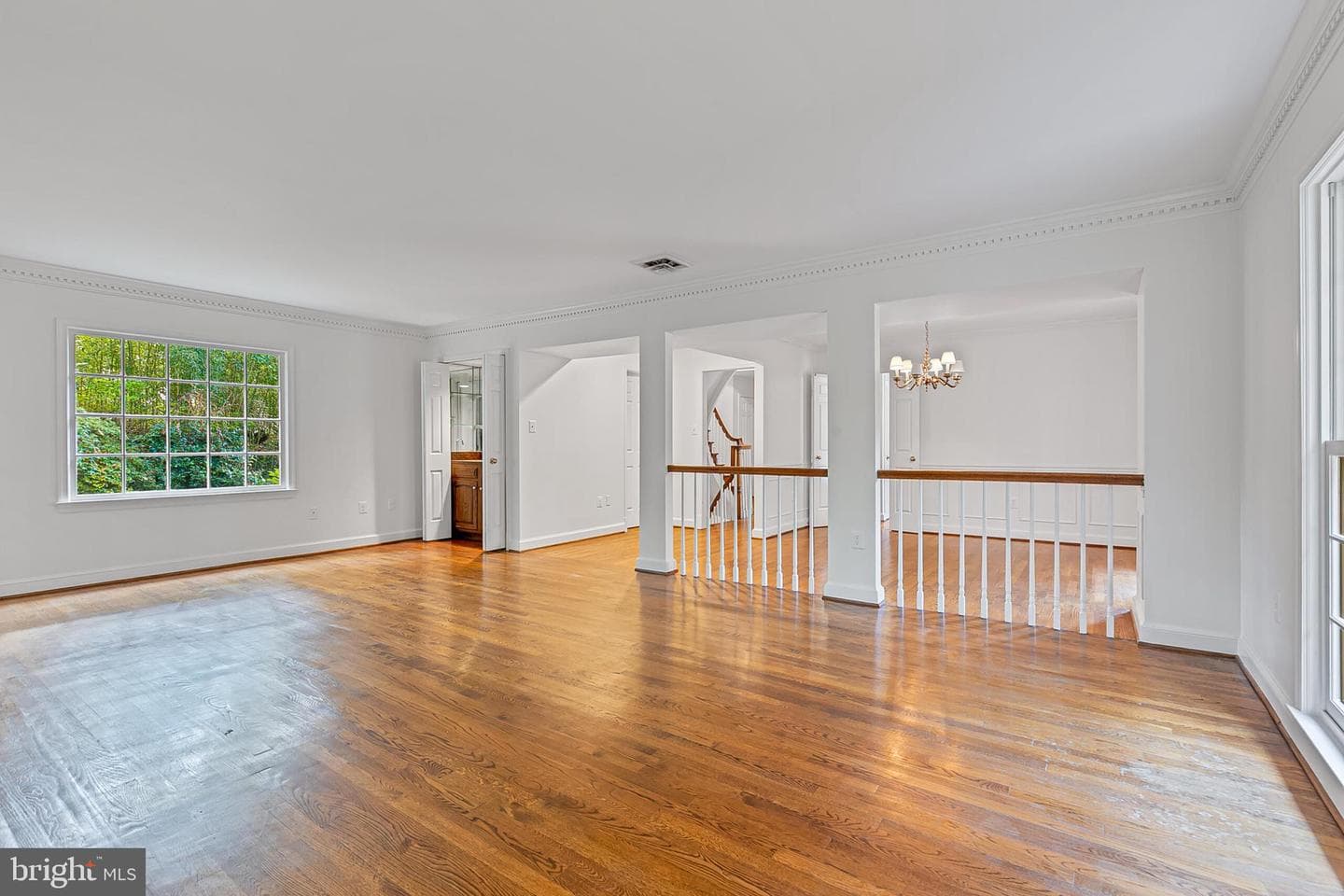 2424 S Queen Street photo 15