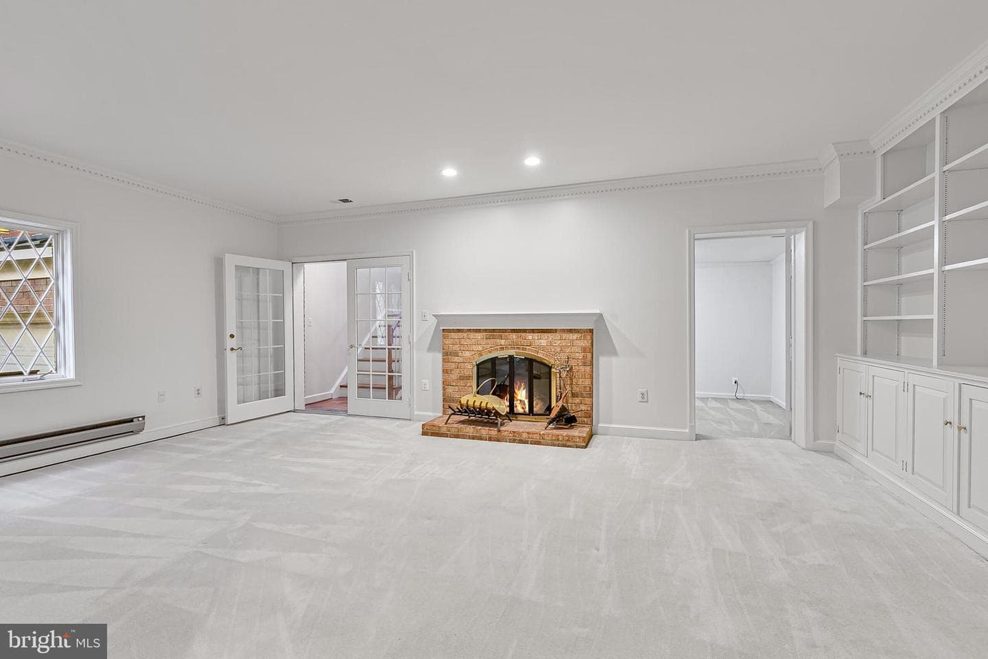 2424 S Queen Street photo 40