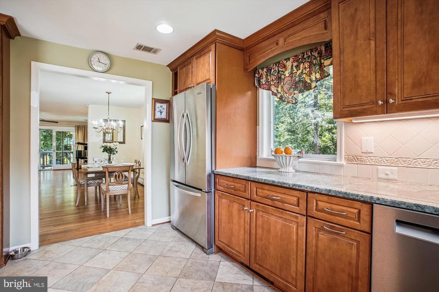 3818 N Ridgeview Road photo 9