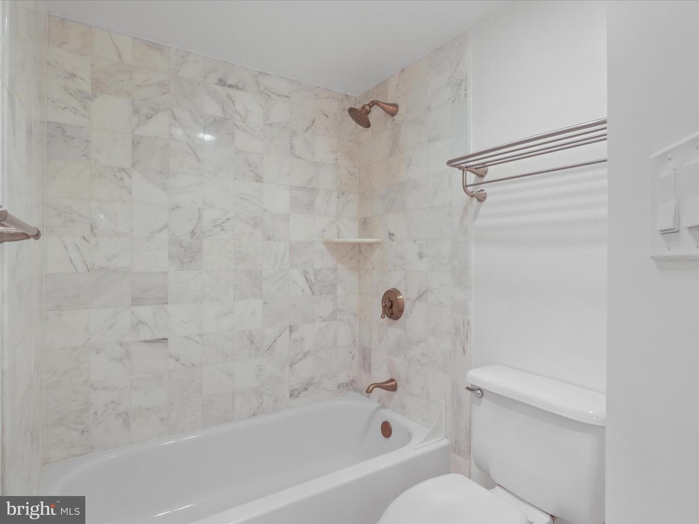 1600 N Oak Street #524 photo 15