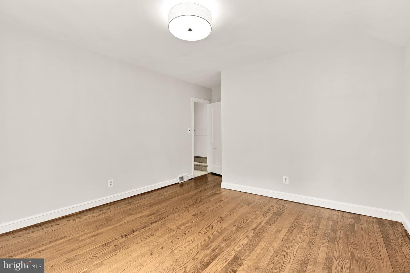 4320 Lorcom Lane photo 42