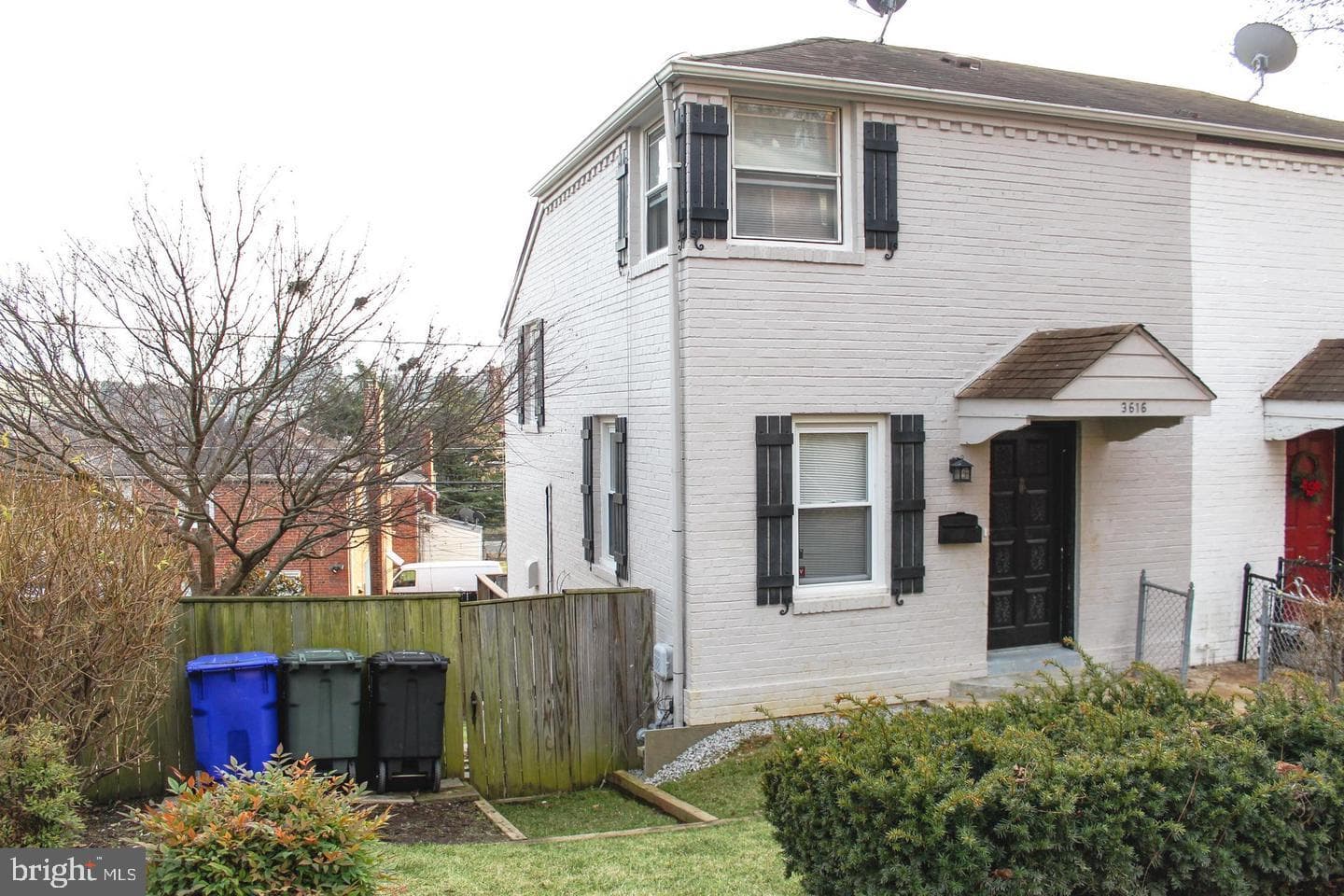 3616 Kemper Road photo 1