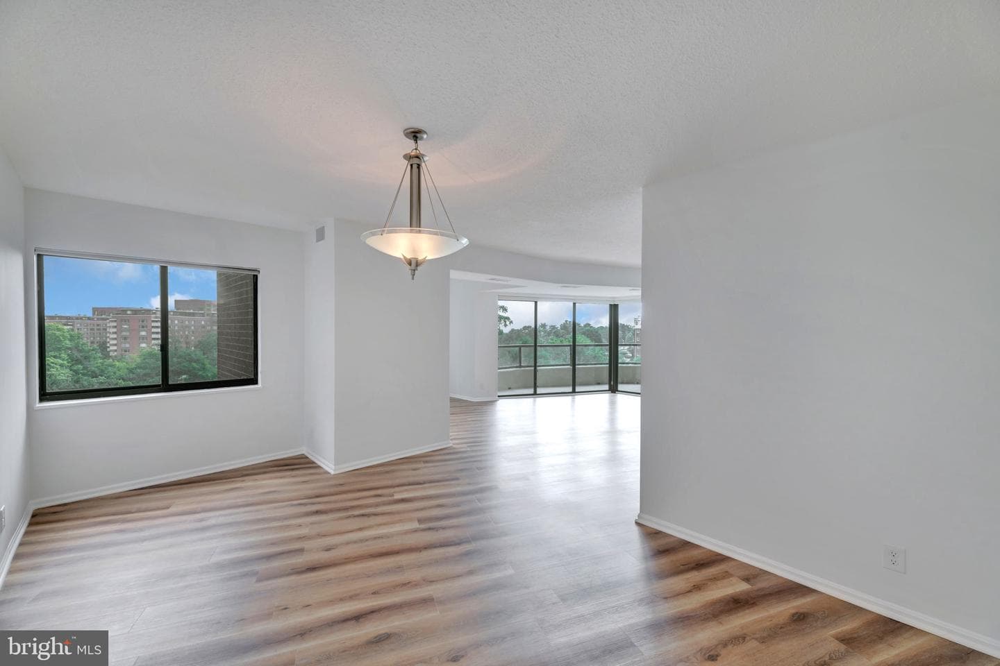 1600 N Oak Street #212 photo 21