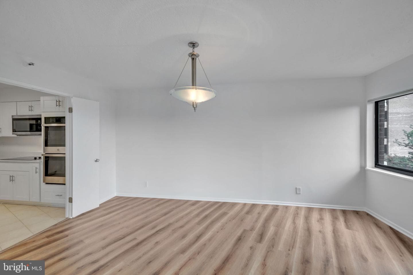 1600 N Oak Street #212 photo 23
