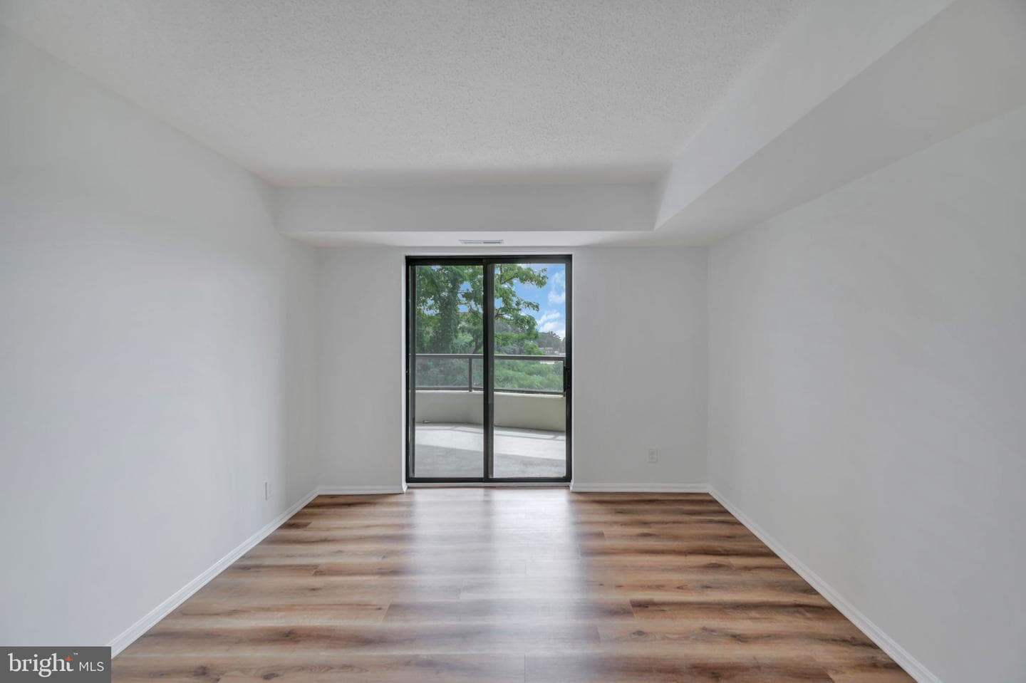 1600 N Oak Street #212 photo 35