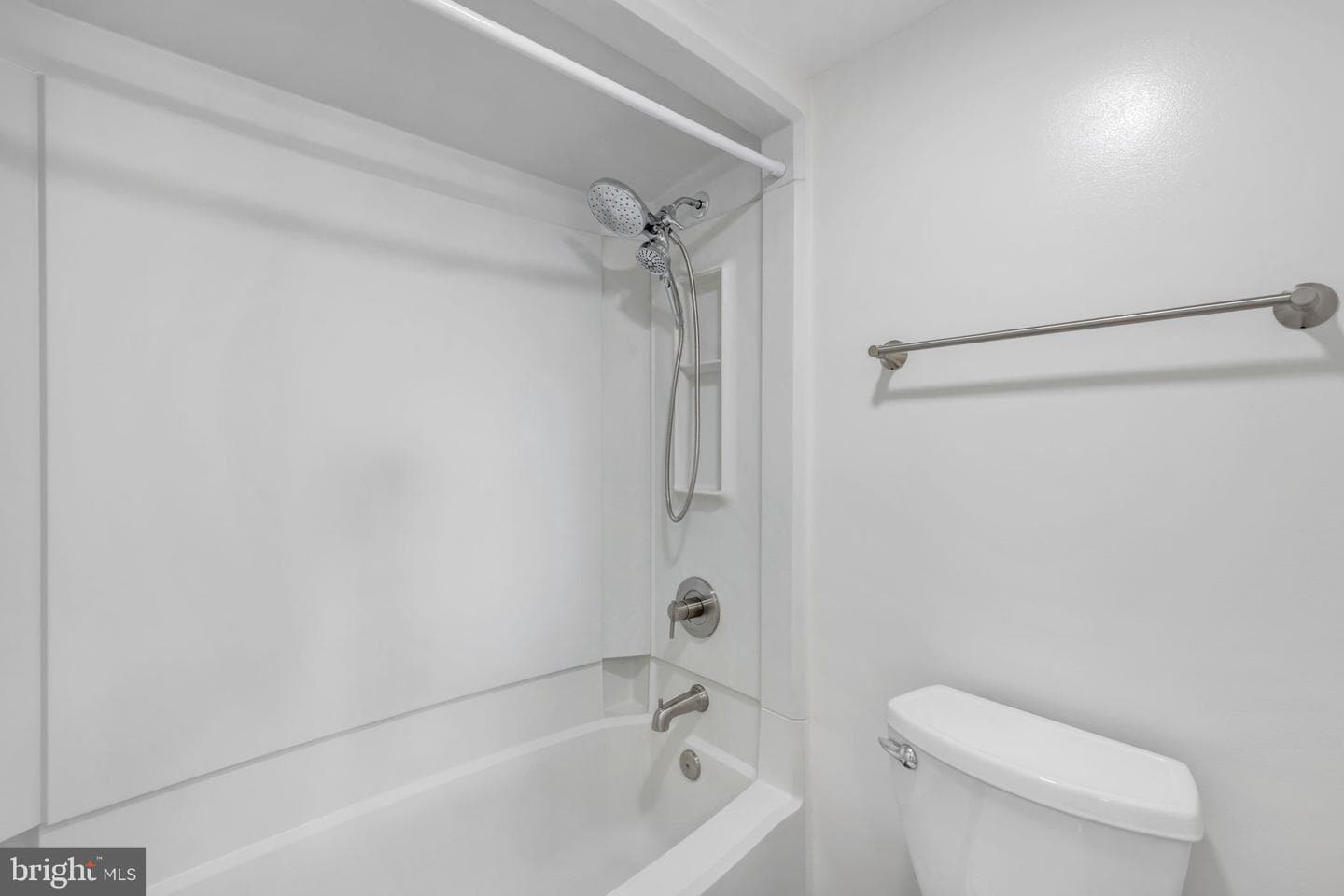 1600 N Oak Street #212 photo 41
