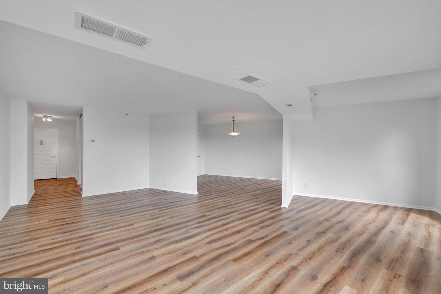 1600 N Oak Street #212 photo 42