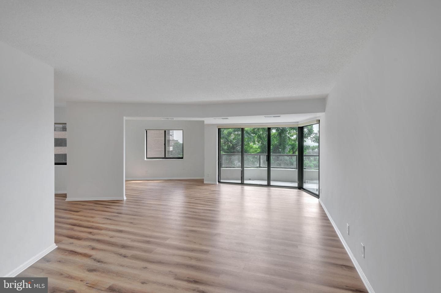 1600 N Oak Street #212 photo 43
