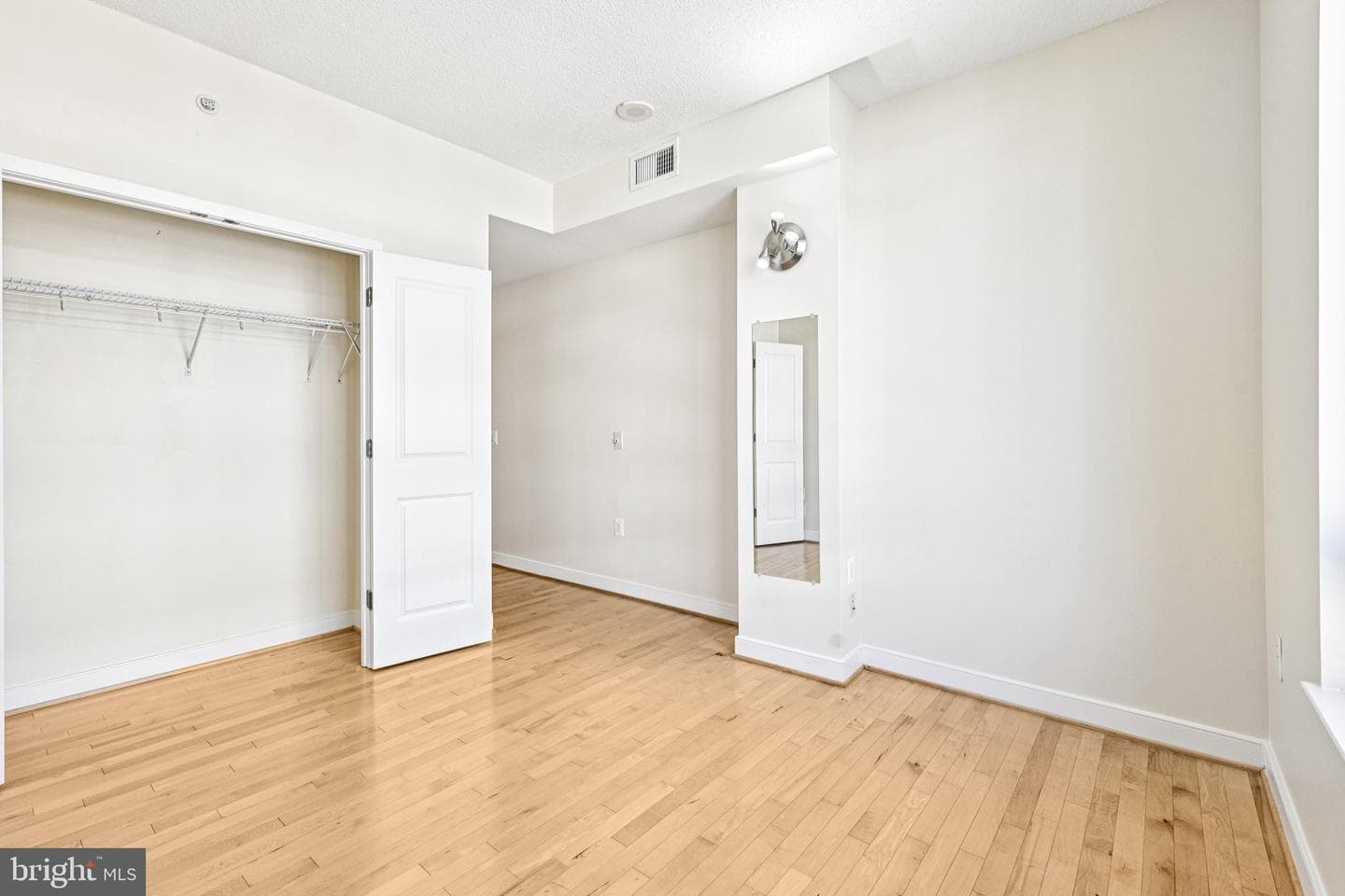 820 N Pollard Street #801 photo 36