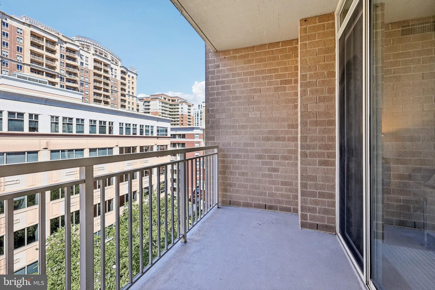 820 N Pollard Street #801 photo 43