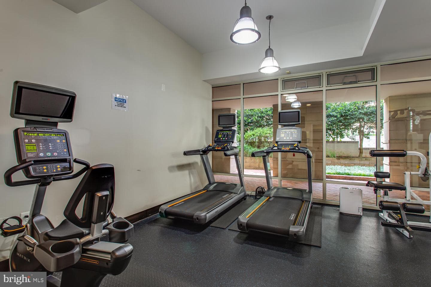 820 N Pollard Street #801 photo 59