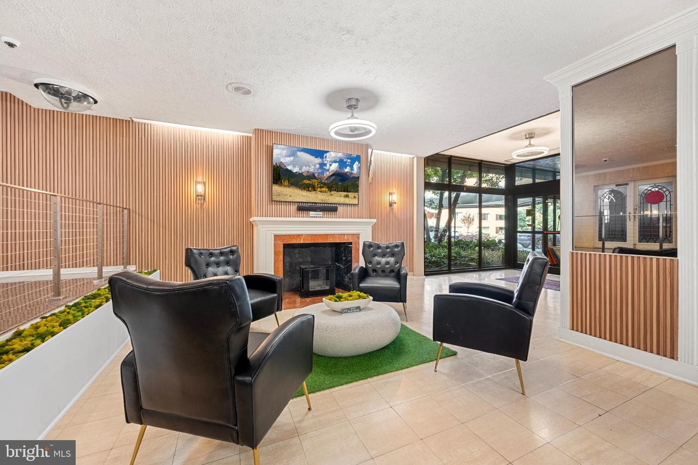 1021 Arlington Boulevard #240 photo 19