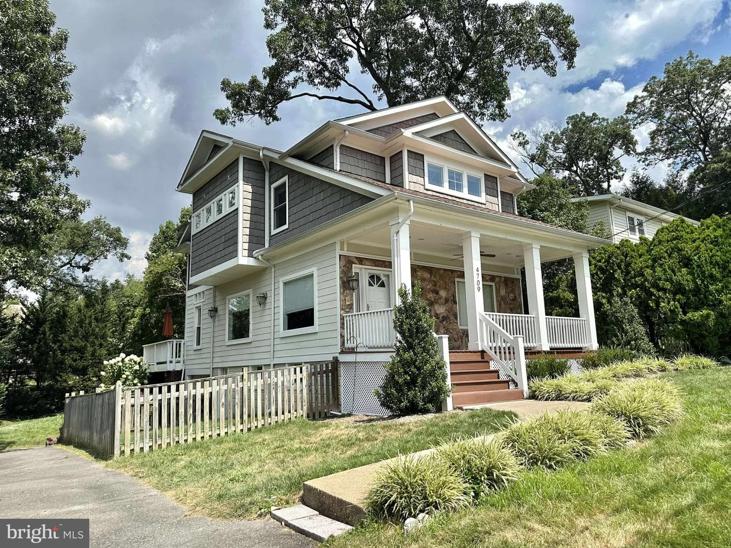 4709 7th Street S photo 1