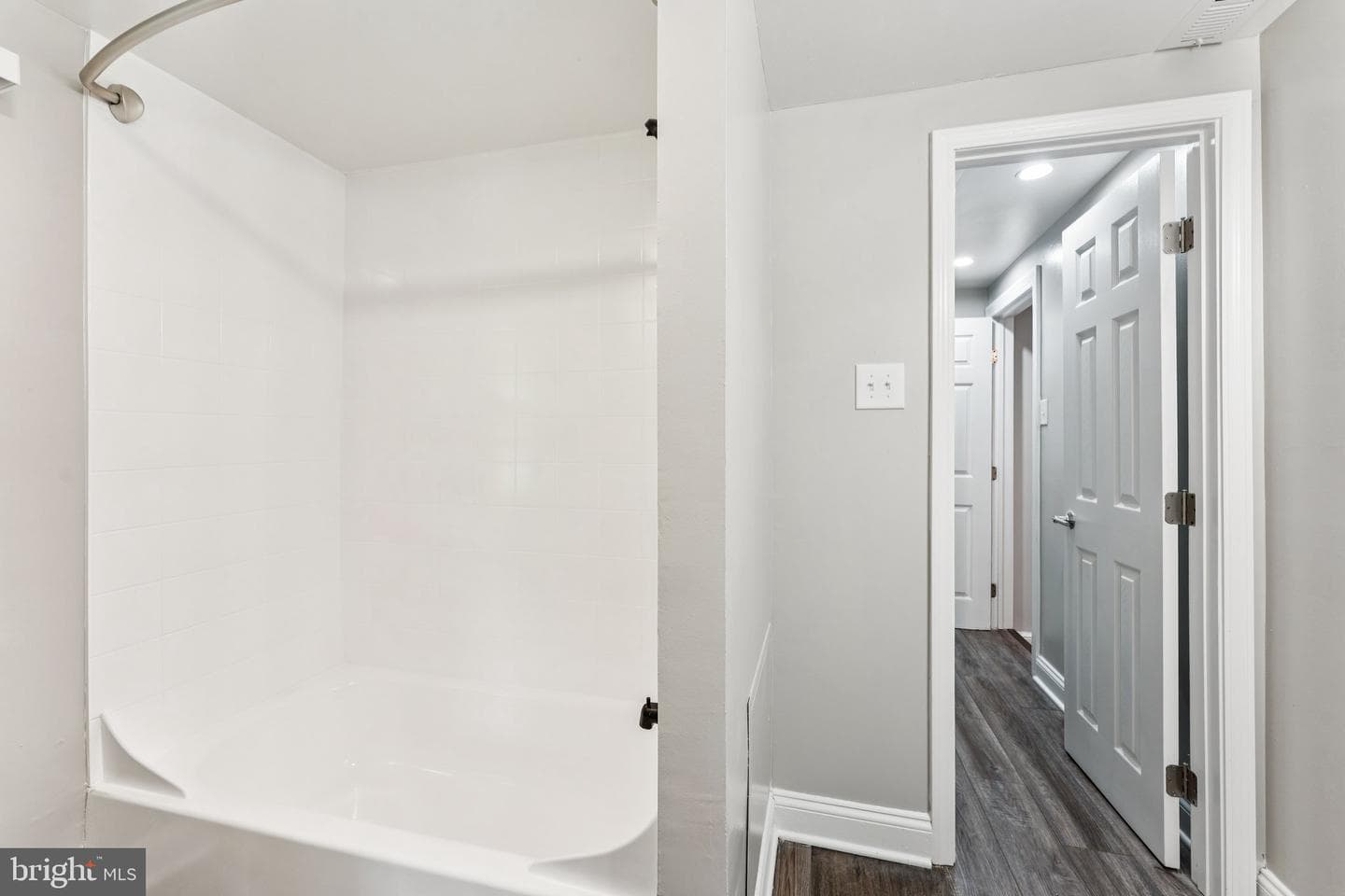 2153 N Taylor Street photo 23