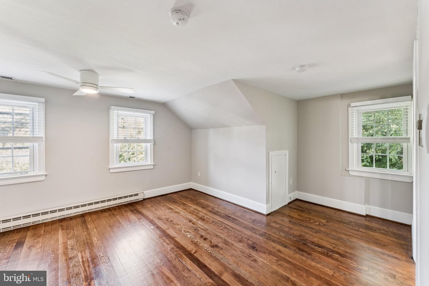 2153 N Taylor Street photo 27
