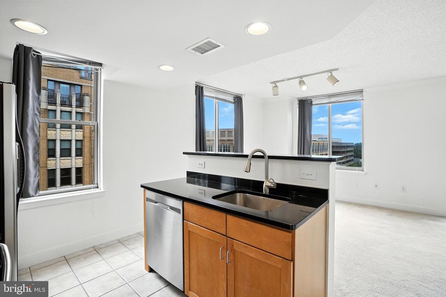 1205 Garfield Street #808 photo 14