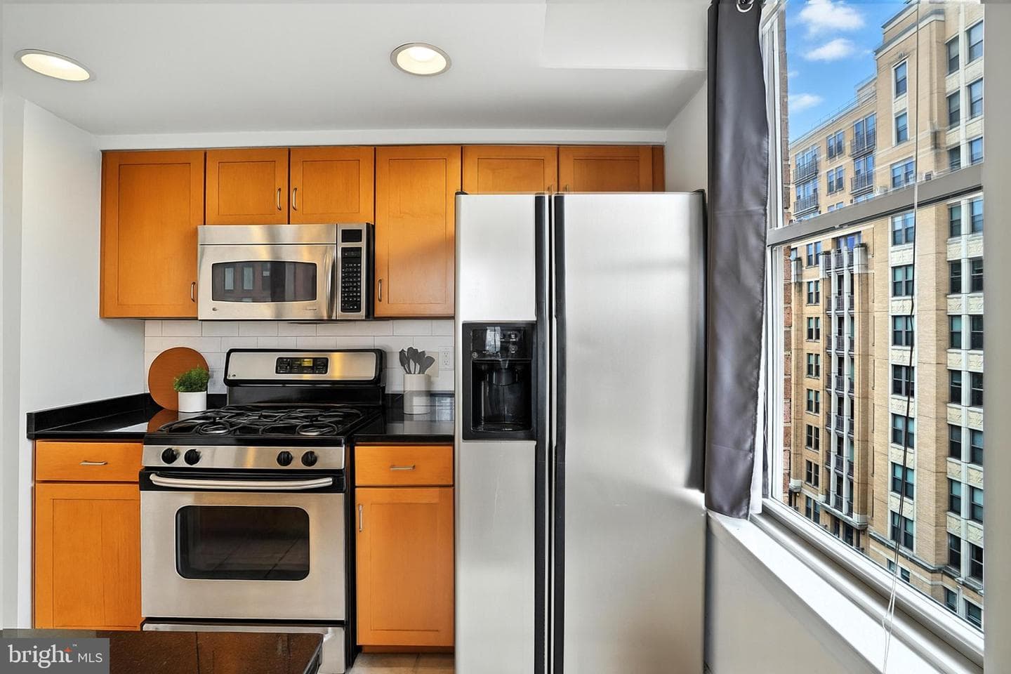 1205 Garfield Street #808 photo 3