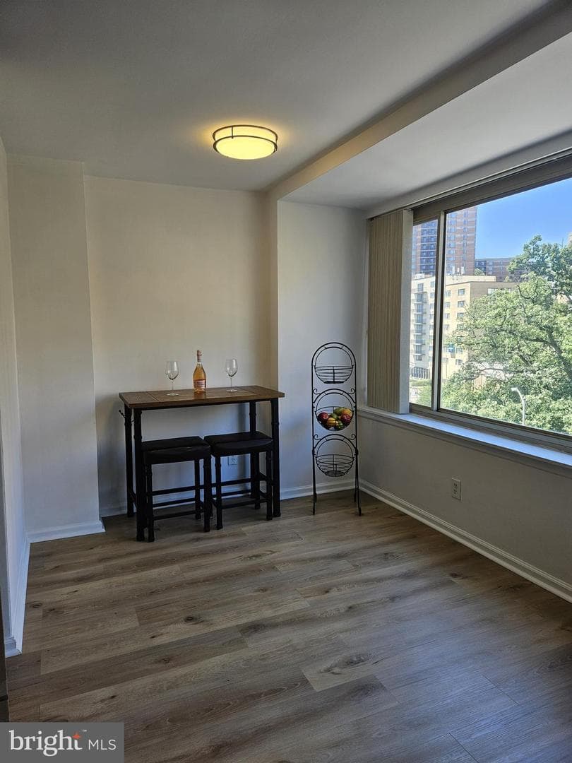 1210 N Taft Street #710 photo 6