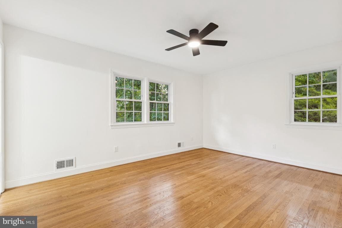 3209 Military Road photo 24