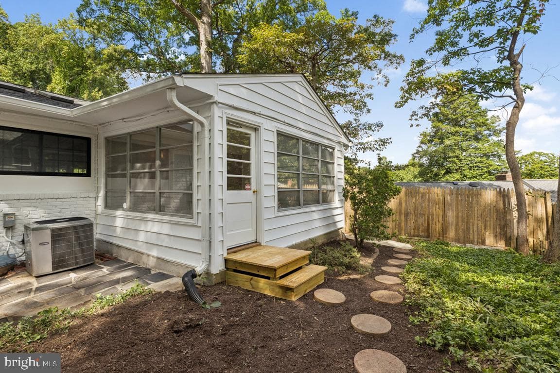 3209 Military Road photo 36