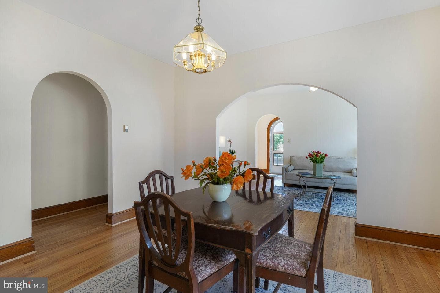 2114 N Oakland Street photo 11
